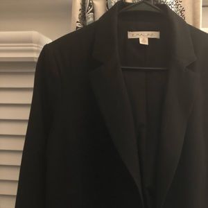 Black 3/4 sleeve blazer